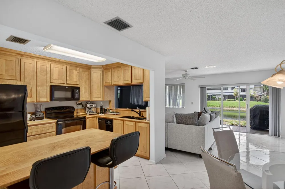 2274 Discovery Circle W #2274 Deerfield Beach, FL 33442