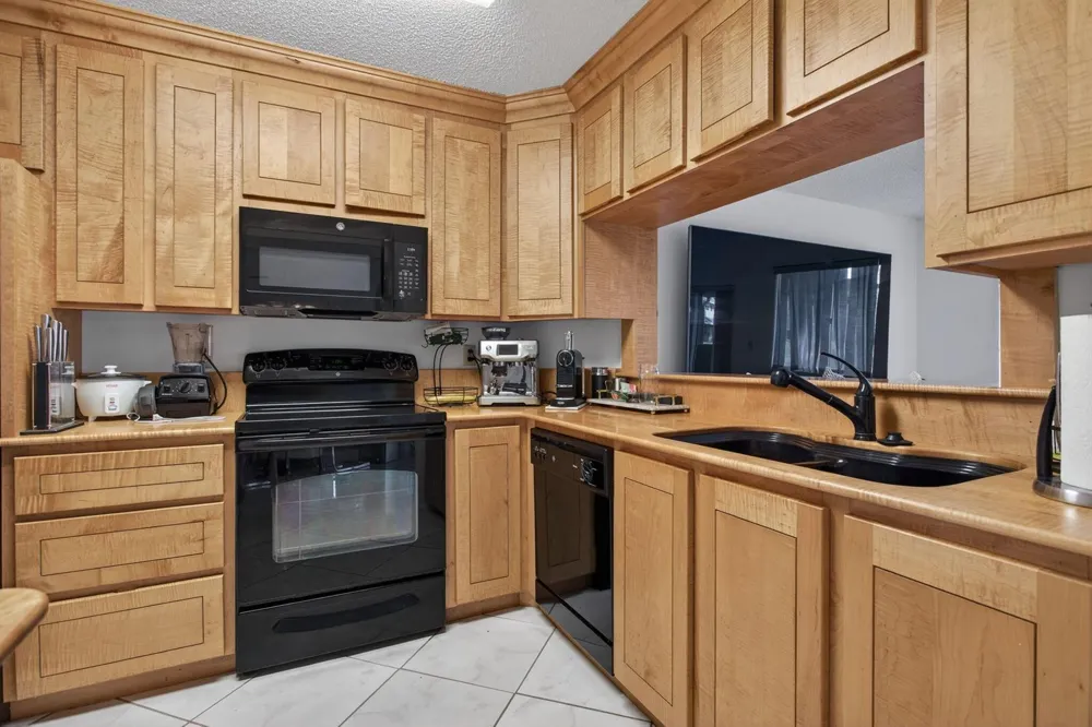 2274 Discovery Circle W #2274 Deerfield Beach, FL 33442