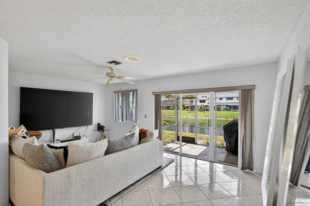 2274 Discovery Circle W #2274 Deerfield Beach, FL 33442