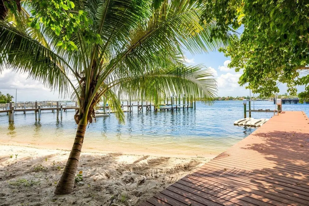 350 E Ocean Avenue Lantana, FL 33462