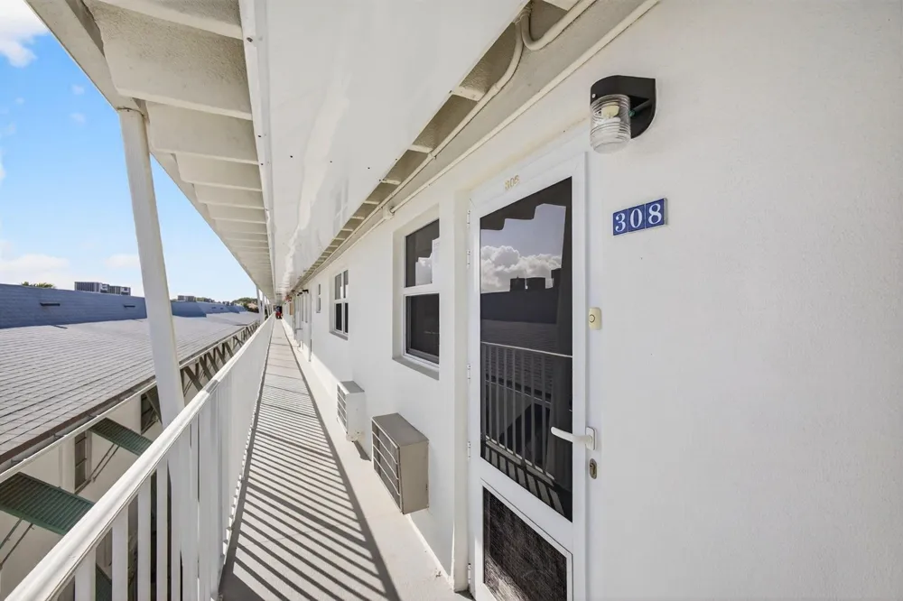 4001 S Ocean Boulevard #308 South Palm Beach, FL 33480