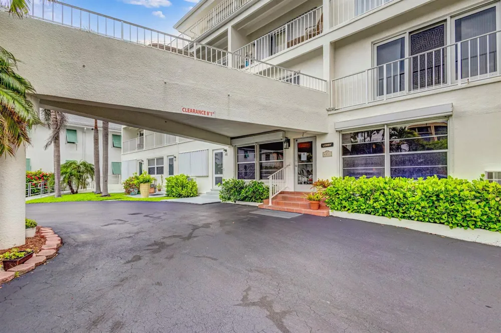 4001 S Ocean Boulevard #308 South Palm Beach, FL 33480