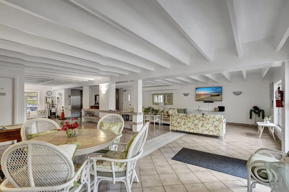 4001 S Ocean Boulevard #308 South Palm Beach, FL 33480