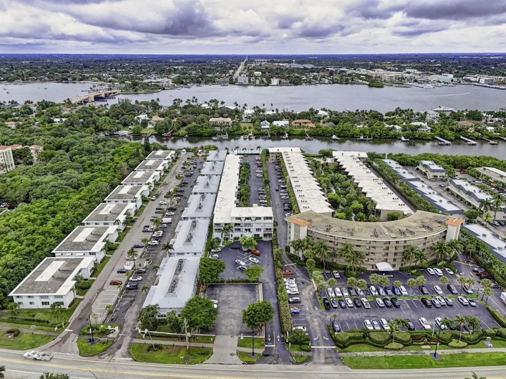 4001 S Ocean Boulevard #308 South Palm Beach, FL 33480