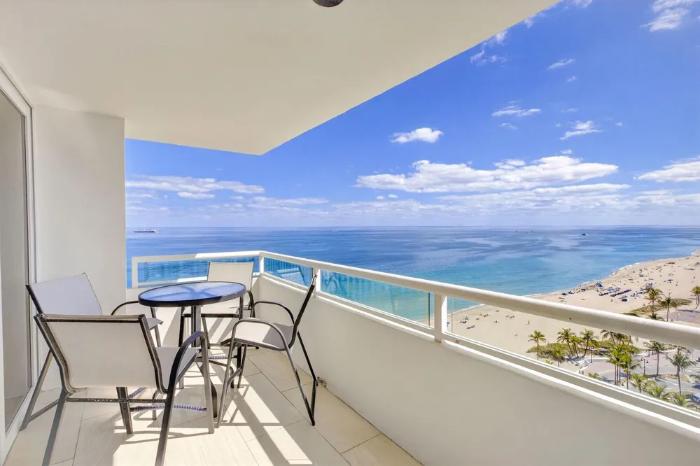 545 S Fort Lauderdale Beach Boulevard #1702 Fort Lauderdale, FL 33316