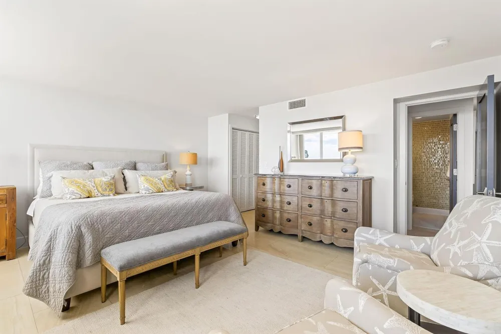 545 S Fort Lauderdale Beach Boulevard #1702 Fort Lauderdale, FL 33316