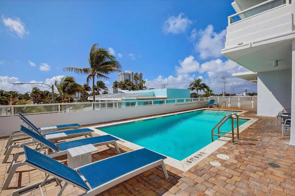545 S Fort Lauderdale Beach Boulevard #1702 Fort Lauderdale, FL 33316