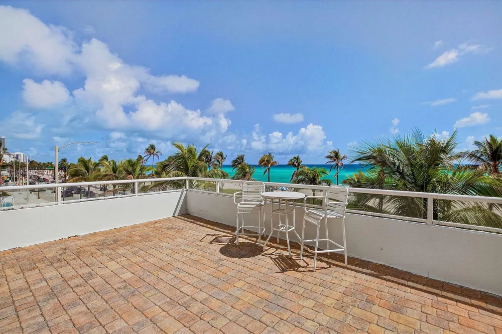 545 S Fort Lauderdale Beach Boulevard #1702 Fort Lauderdale, FL 33316