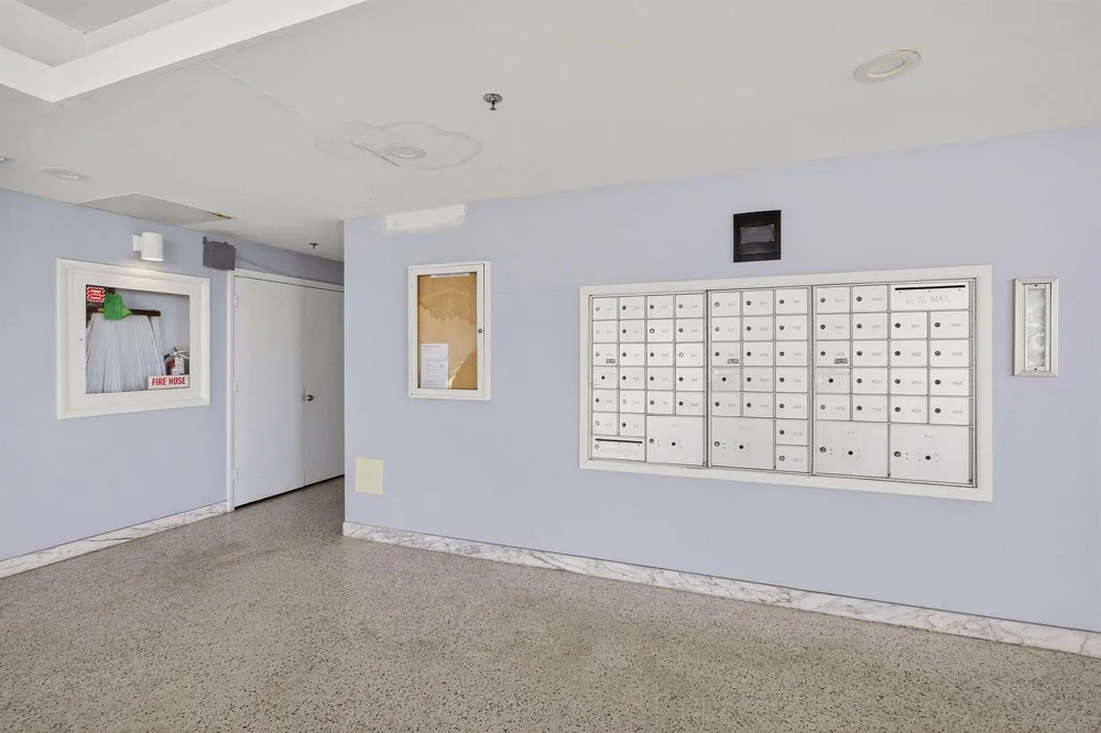 545 S Fort Lauderdale Beach Boulevard #1702 Fort Lauderdale, FL 33316
