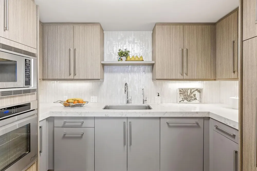 545 S Fort Lauderdale Beach Boulevard #1702 Fort Lauderdale, FL 33316
