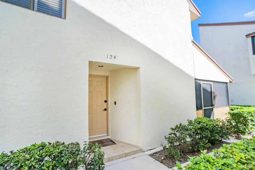 950 S Kanner Highway #124 Stuart, FL 34994