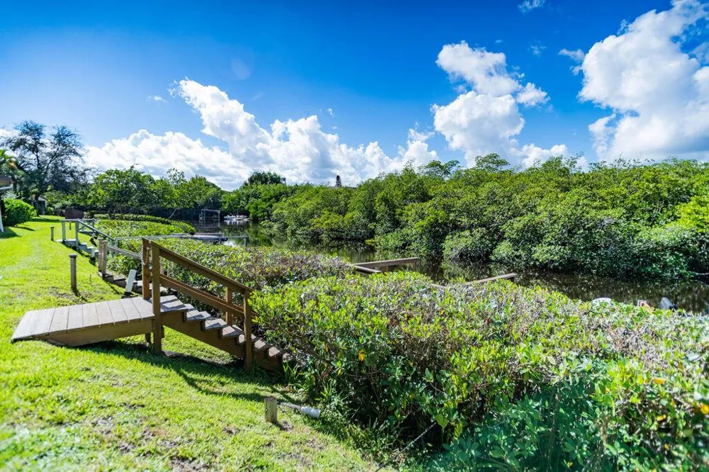 950 S Kanner Highway #124 Stuart, FL 34994