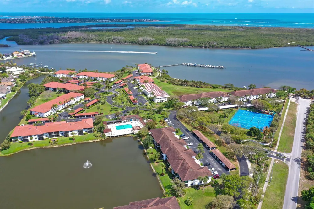 6041 SE Landing Way Stuart, FL 34997