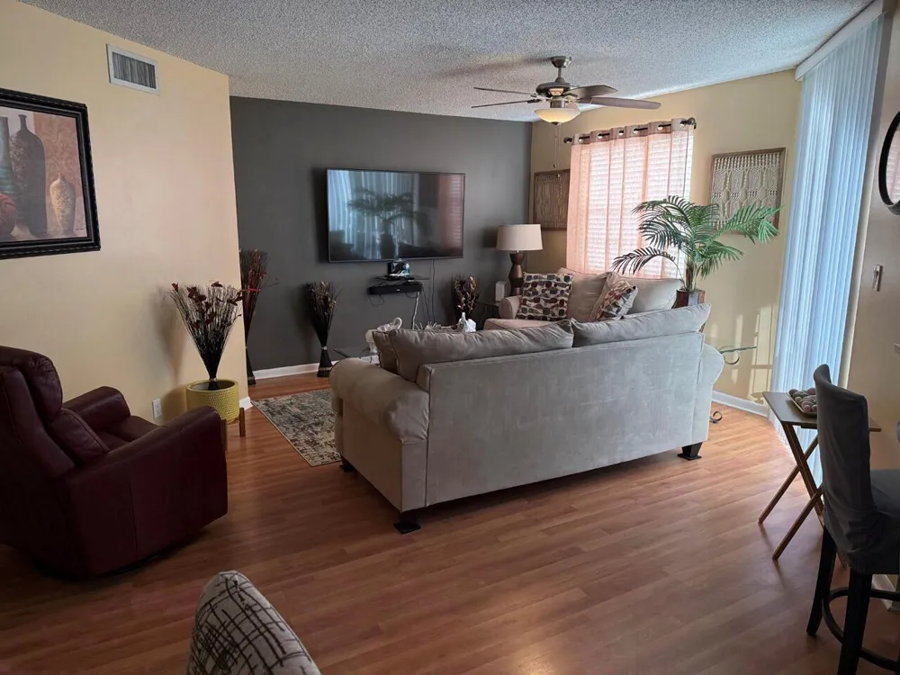 10451 W Broward Boulevard #306 Plantation, FL 33324