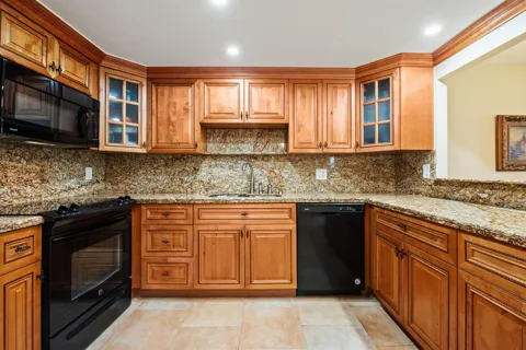 2651 S Palm Aire Drive #101