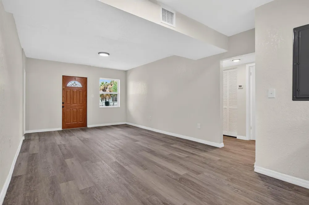 217 NW 14th Street Belle Glade, FL 33430