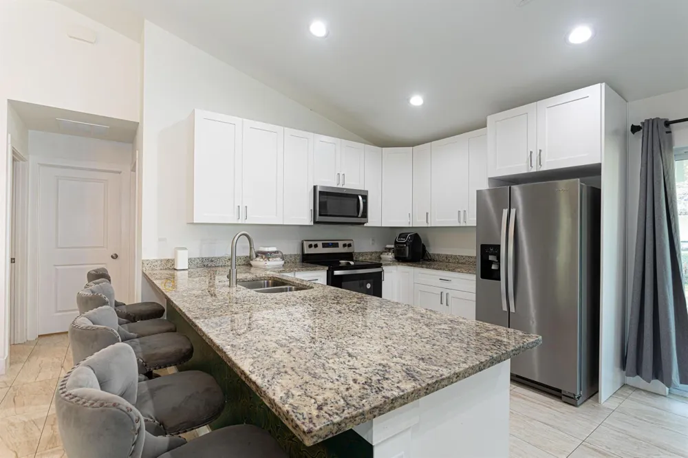 7757 NW 82nd Court Okeechobee, FL 34972