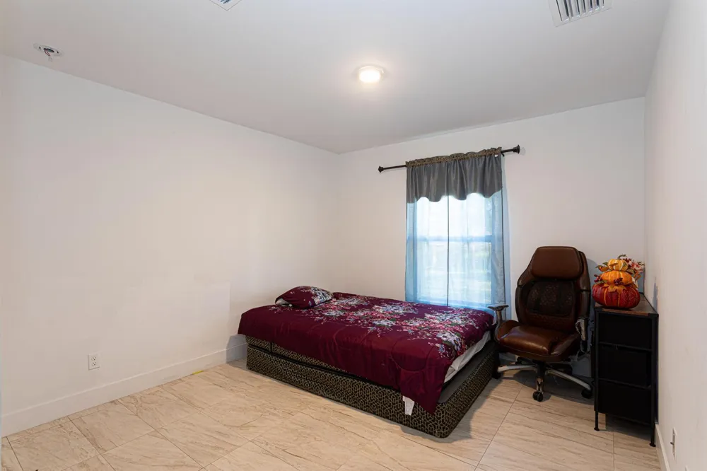 7757 NW 82nd Court Okeechobee, FL 34972