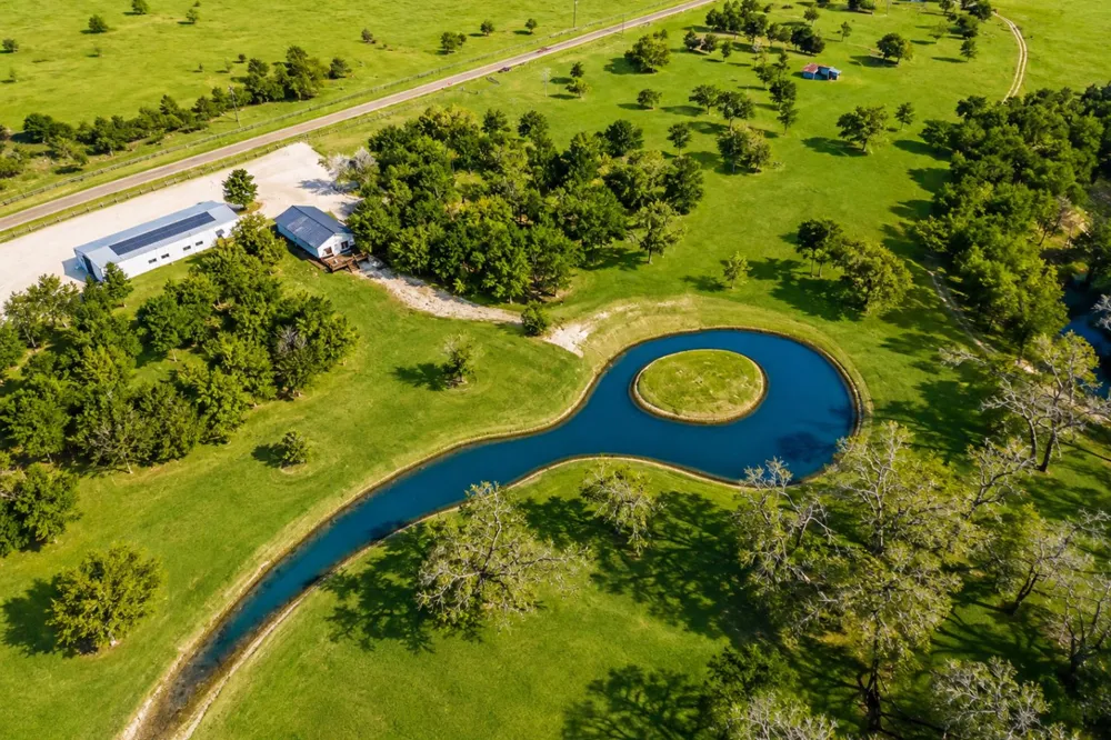 1919 County Road 429 Rockdale, TX 76567