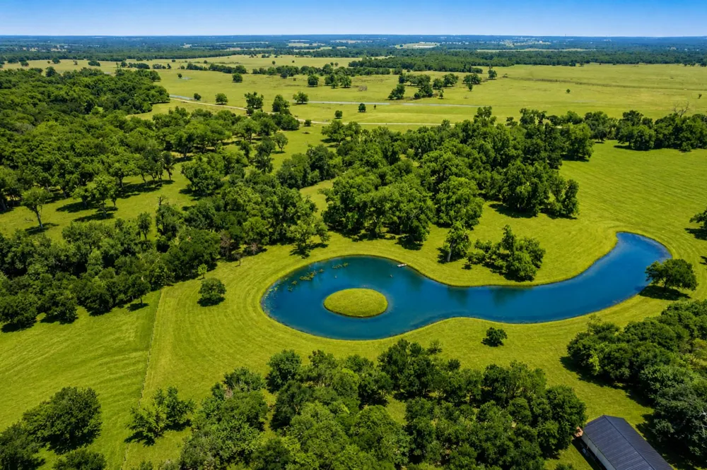 1919 County Road 429 Rockdale, TX 76567