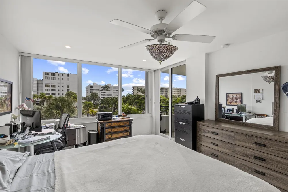 3589 S Ocean Boulevard #306 South Palm Beach, FL 33480