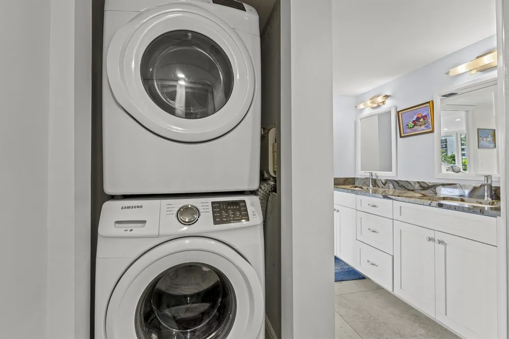 3589 S Ocean Boulevard #306 South Palm Beach, FL 33480