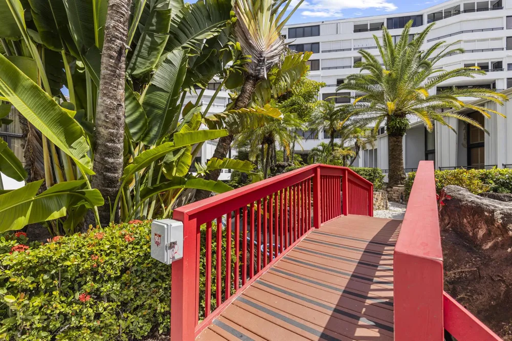 3589 S Ocean Boulevard #306 South Palm Beach, FL 33480
