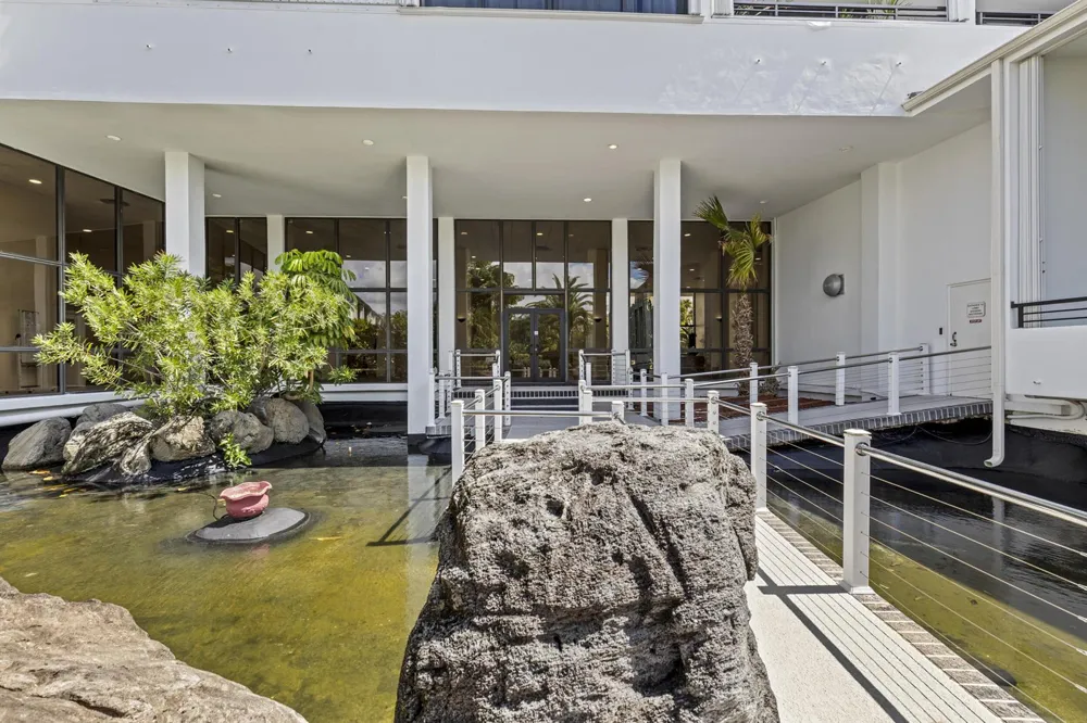 3589 S Ocean Boulevard #306 South Palm Beach, FL 33480
