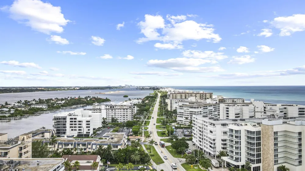 3589 S Ocean Boulevard #306 South Palm Beach, FL 33480