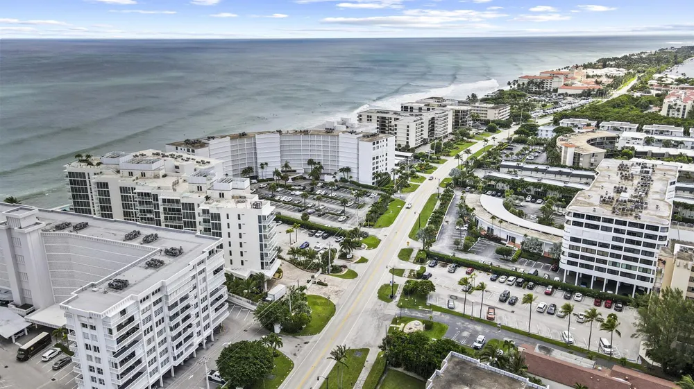 3589 S Ocean Boulevard #306 South Palm Beach, FL 33480