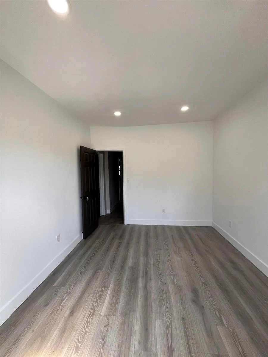 900 US-1 Lake Park, FL 33403