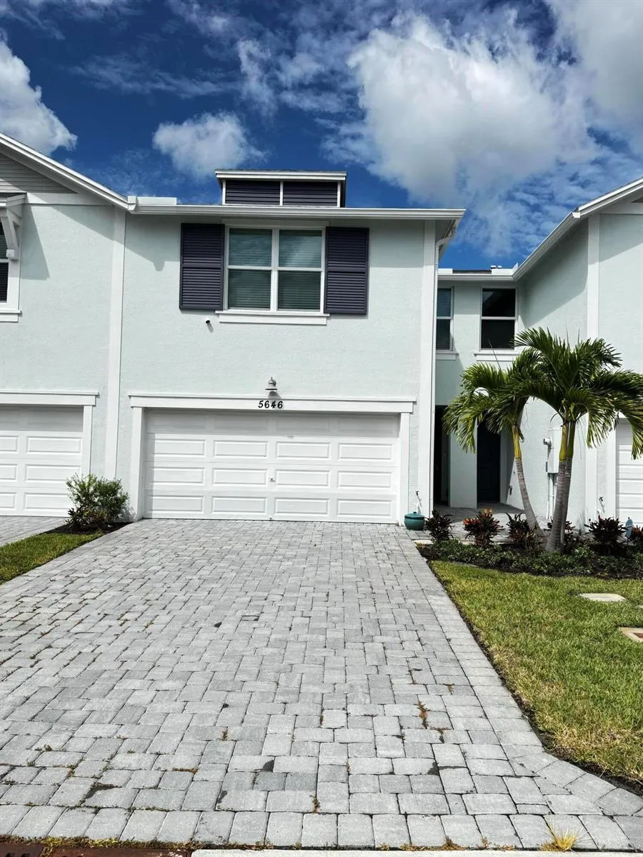 5646 SE Edgewater Circle Stuart, FL 34997
