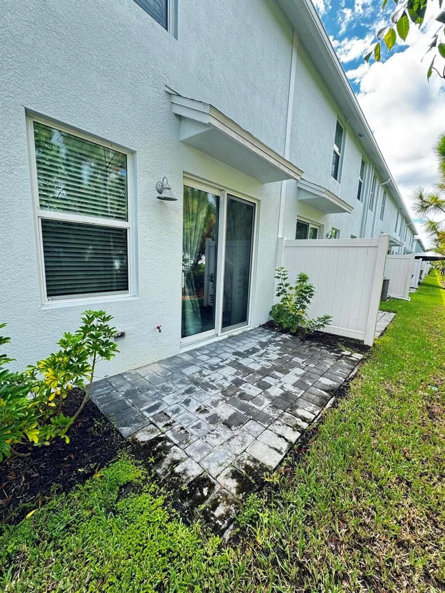 5646 SE Edgewater Circle Stuart, FL 34997