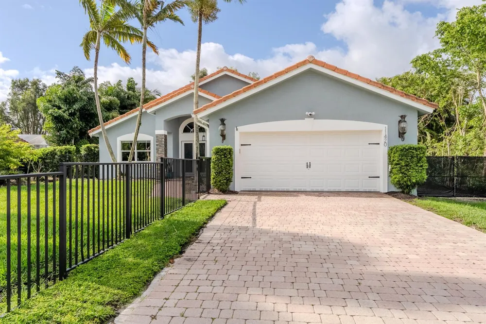 11420 NW 26th Street Plantation, FL 33323