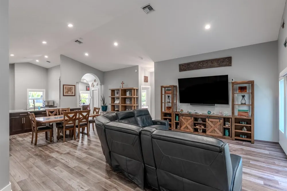 11420 NW 26th Street Plantation, FL 33323