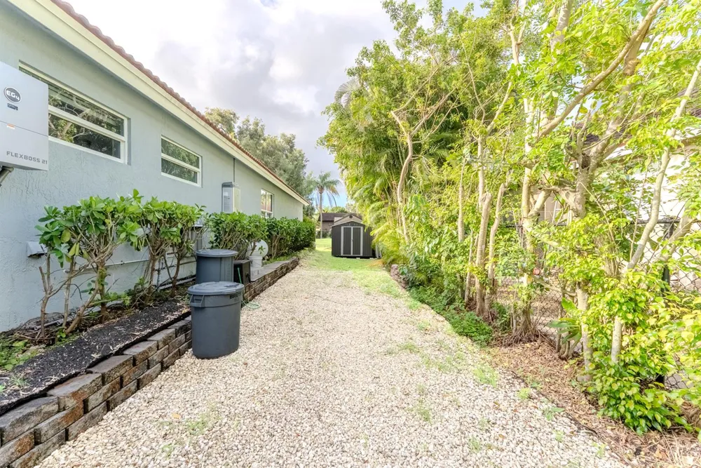 11420 NW 26th Street Plantation, FL 33323
