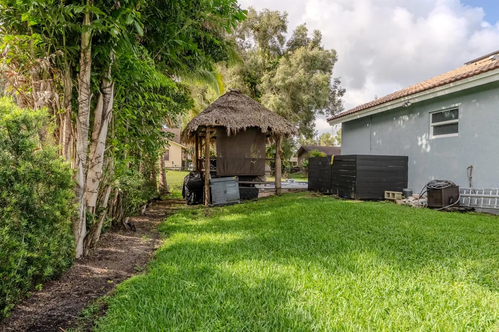 11420 NW 26th Street Plantation, FL 33323