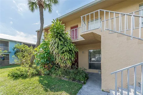 1555 14th Avenue #201