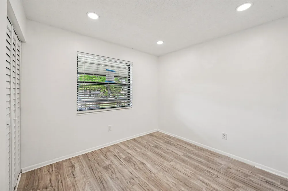 6001 Shakerwood Circle #203 Tamarac, FL 33319