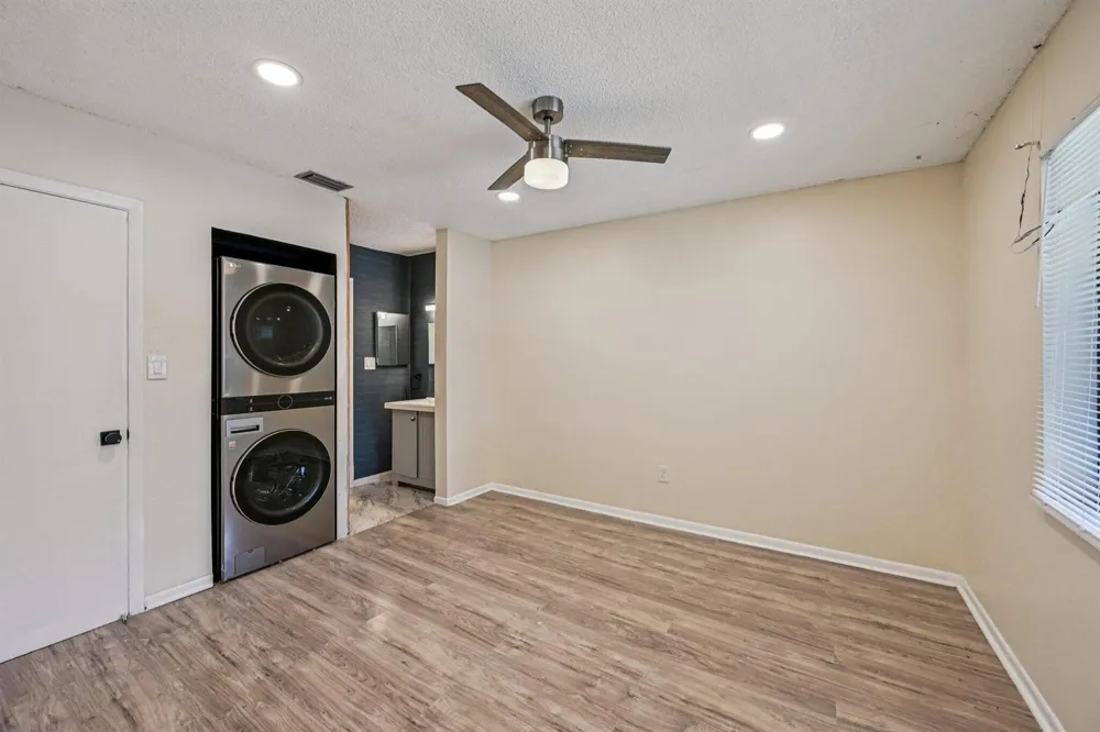 6001 Shakerwood Circle #203 Tamarac, FL 33319
