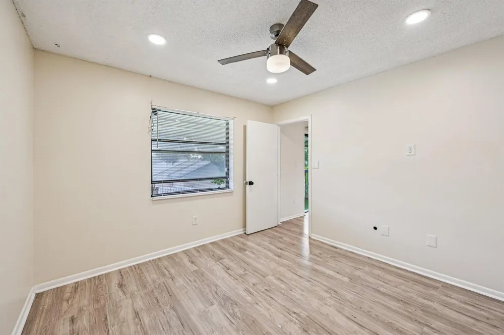 6001 Shakerwood Circle #203 Tamarac, FL 33319
