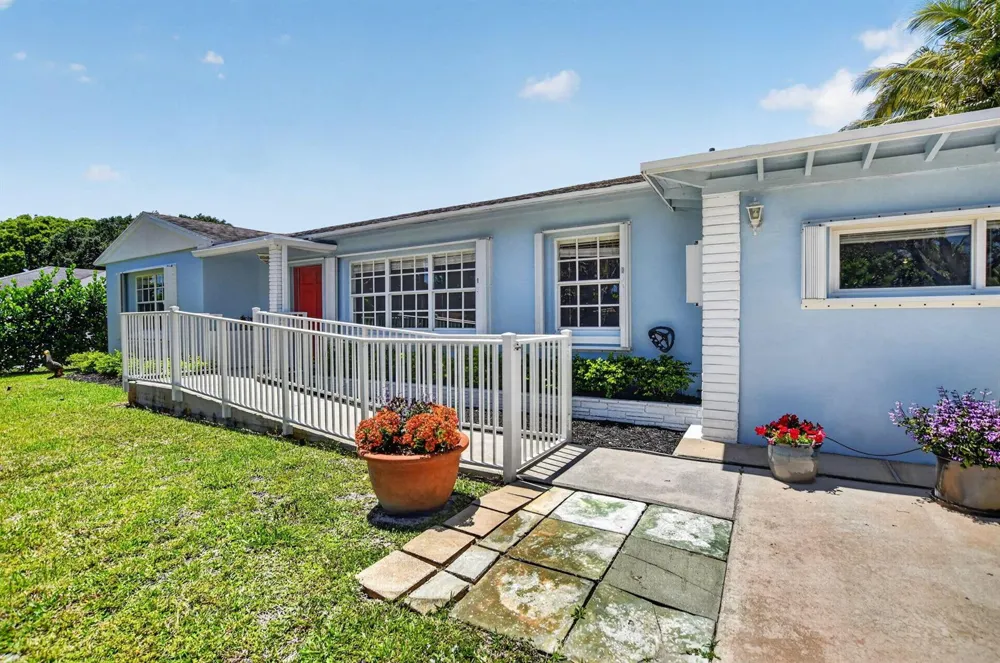 277 NW 3rd Court Boca Raton, FL 33432