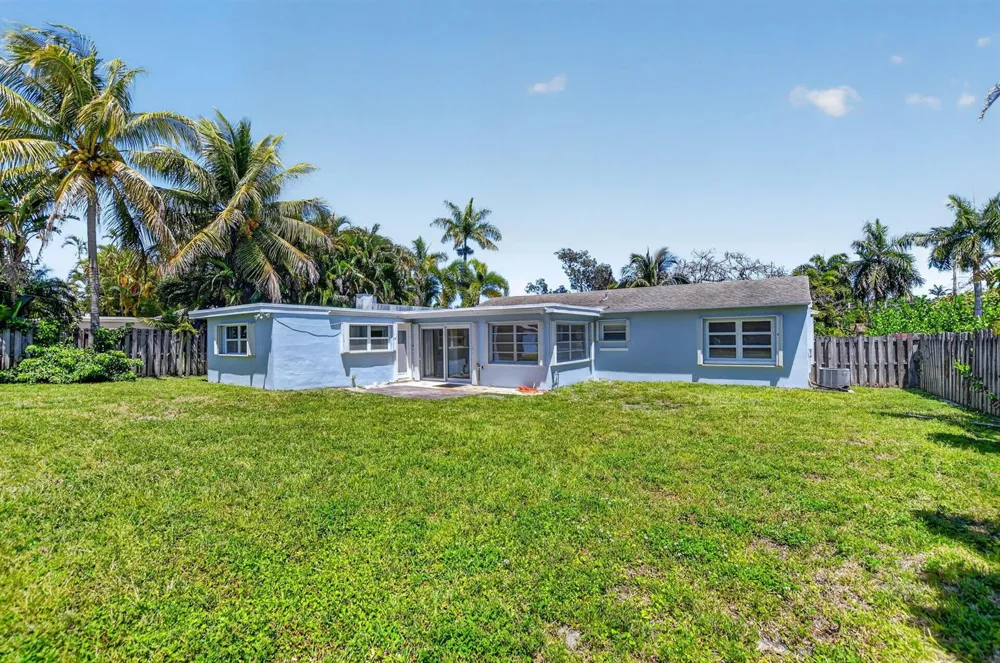 277 NW 3rd Court Boca Raton, FL 33432