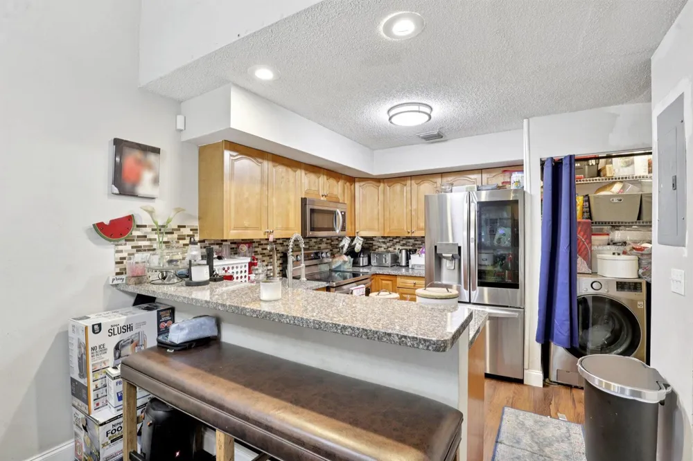 7208 Sportsmans Drive North Lauderdale, FL 33068