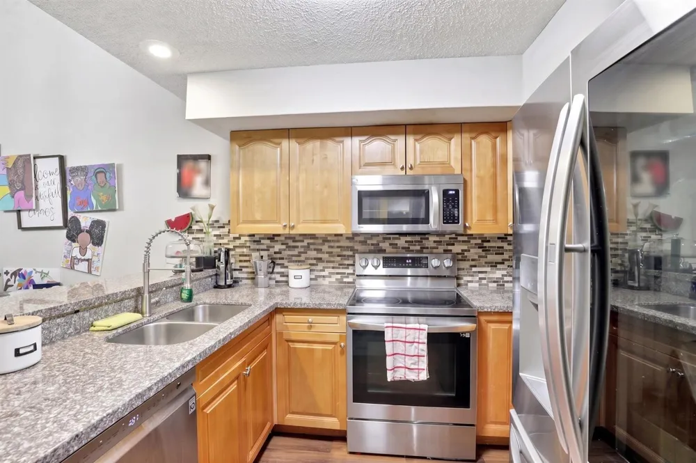 7208 Sportsmans Drive North Lauderdale, FL 33068