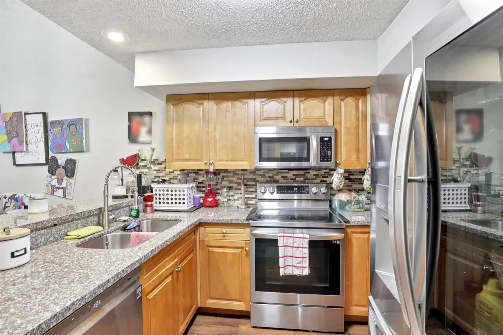 7208 Sportsmans Drive North Lauderdale, FL 33068