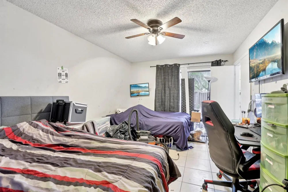7208 Sportsmans Drive North Lauderdale, FL 33068