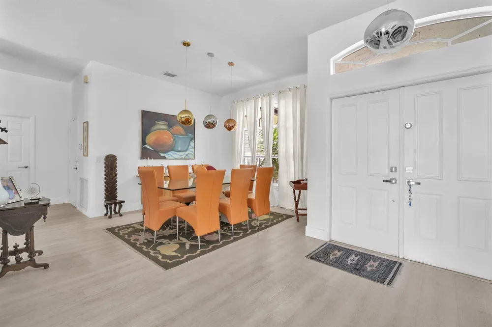16423 Segovia Circle S Fort Lauderdale, FL 33331