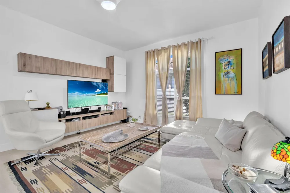16423 Segovia Circle S Fort Lauderdale, FL 33331