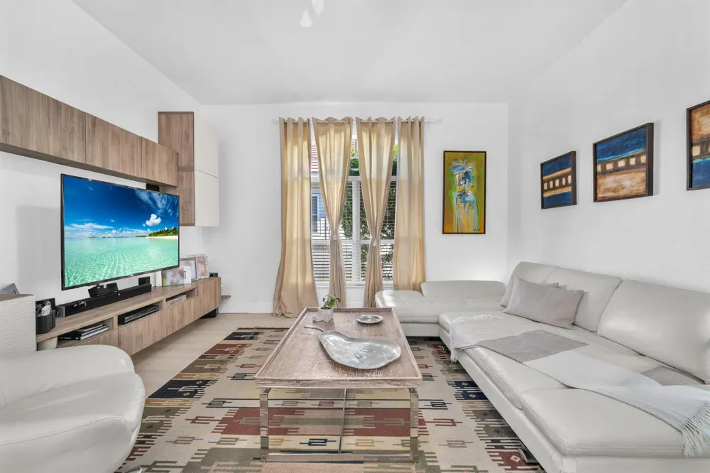 16423 Segovia Circle S Fort Lauderdale, FL 33331